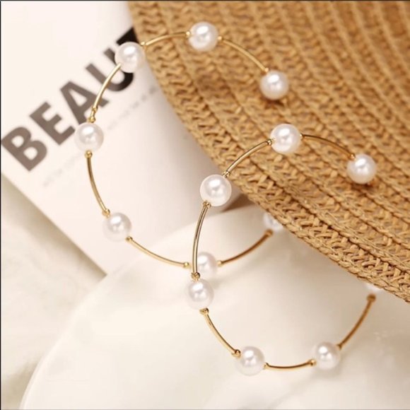 Jewelry - 3/$30 NEW DELICATE PEARLS GOLDEN HOOPS EARRINGS
